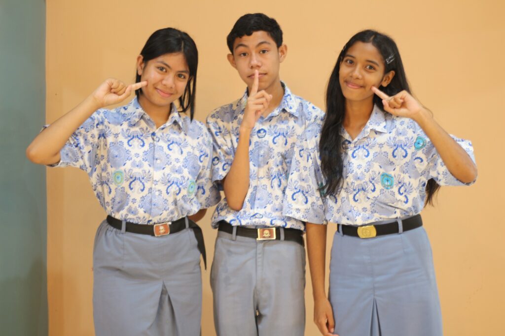 Apresiasi untuk Tim Debat SMA Negeri 1 Waikabubak