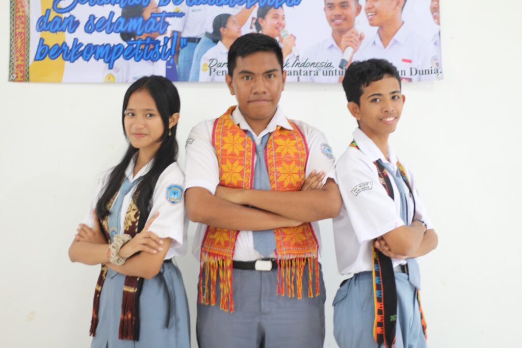 Apresiasi untuk Tim Debat SMA Negeri 1 Waikabubak