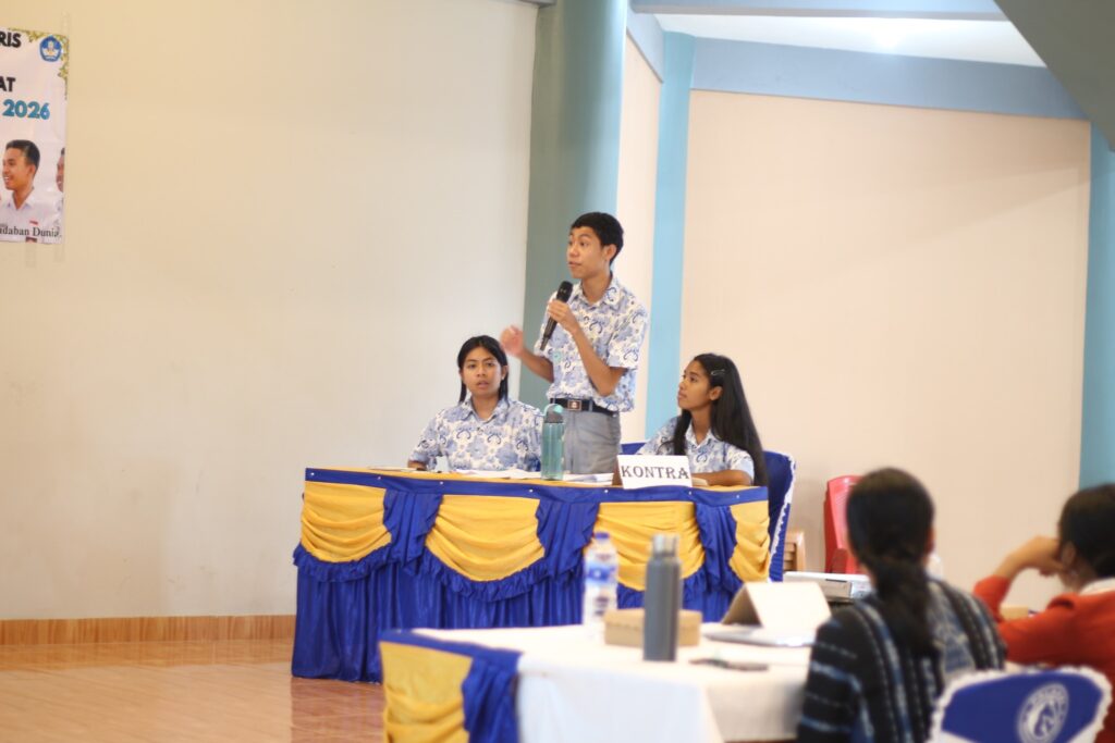 Apresiasi untuk Tim Debat SMA Negeri 1 Waikabubak